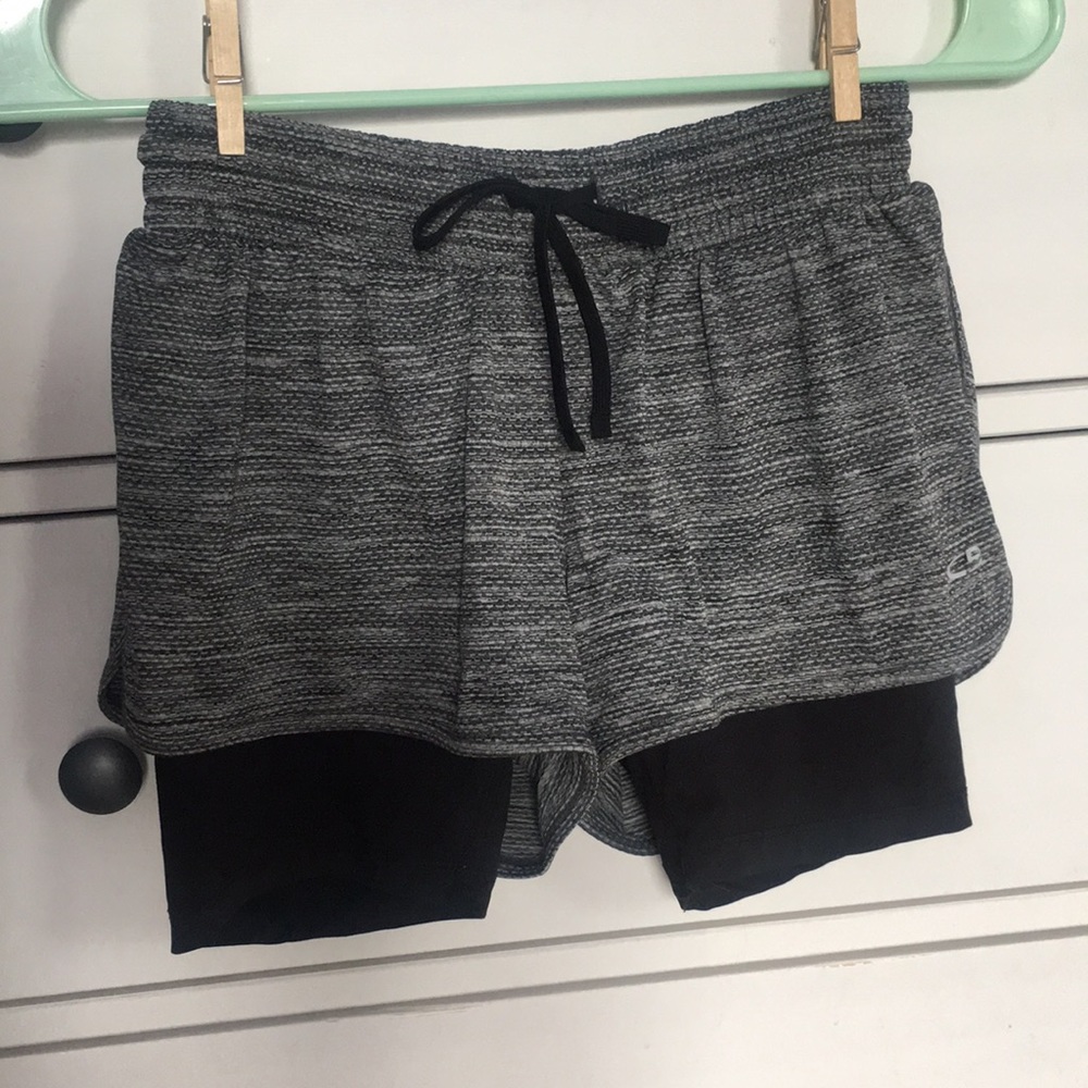gray/black women’s Champion running shorts, xs